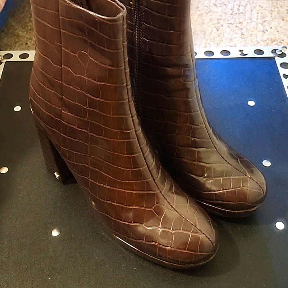 Rachel Zoe size 8.5 boota